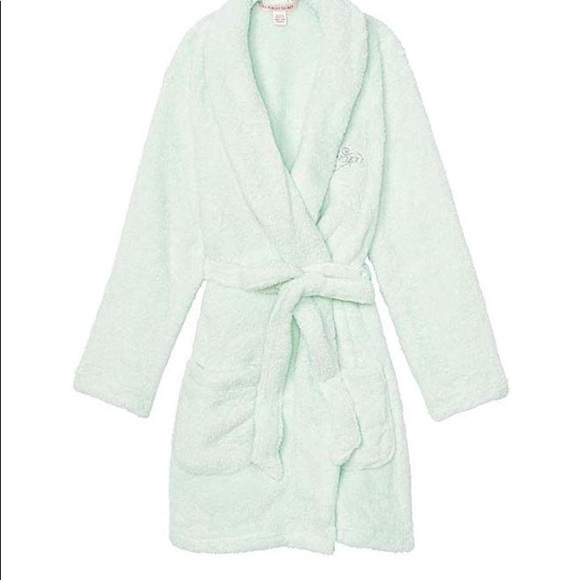 Victoria Secret The Cozy Robe - Picture 4 of 5